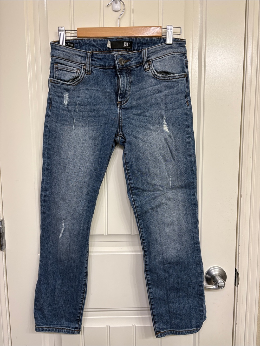 Kut from the Kloth Women's Straight Leg Stevie Cropped Distressed Blue Jeans